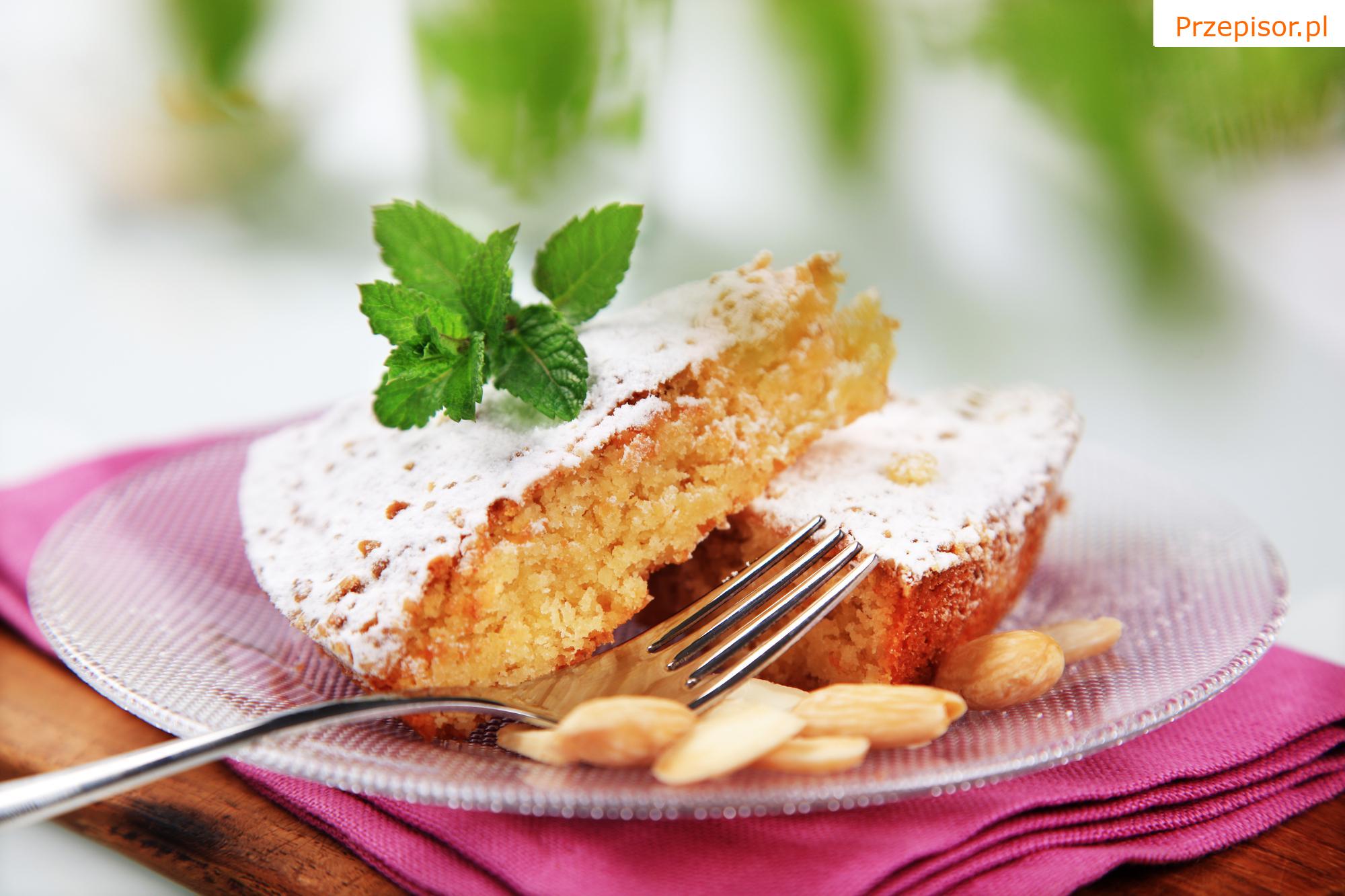 Ciasto owocowe z migdałami