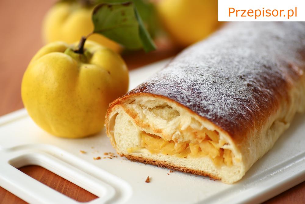 Jabłkowy strudel z ciasta niefermentowanego