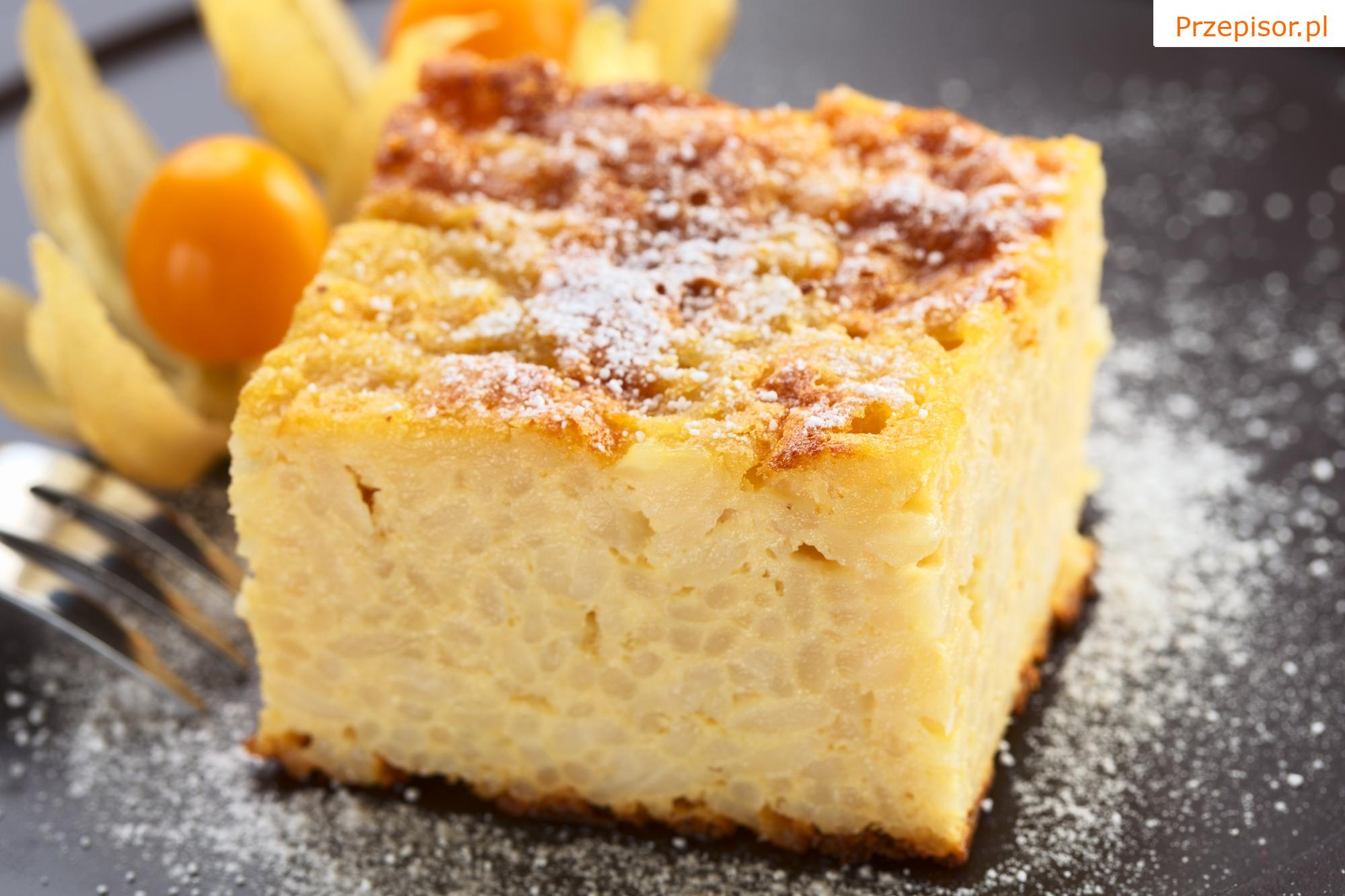 Kuskusowa zapiekanka z owocami