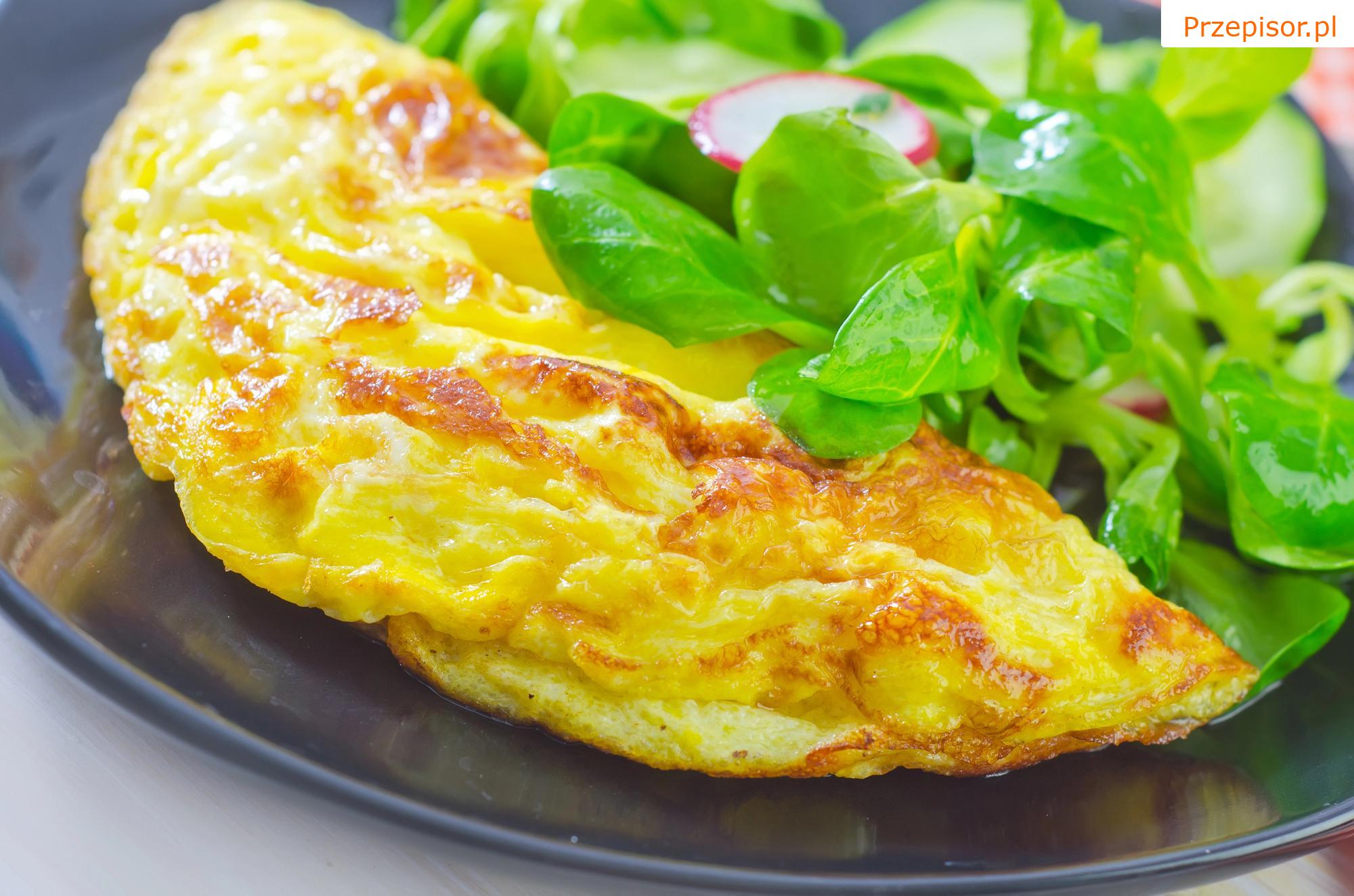 Omlet serowy z szynką