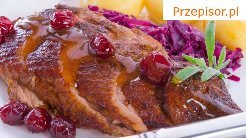 Pieczona kaczka w kapuście