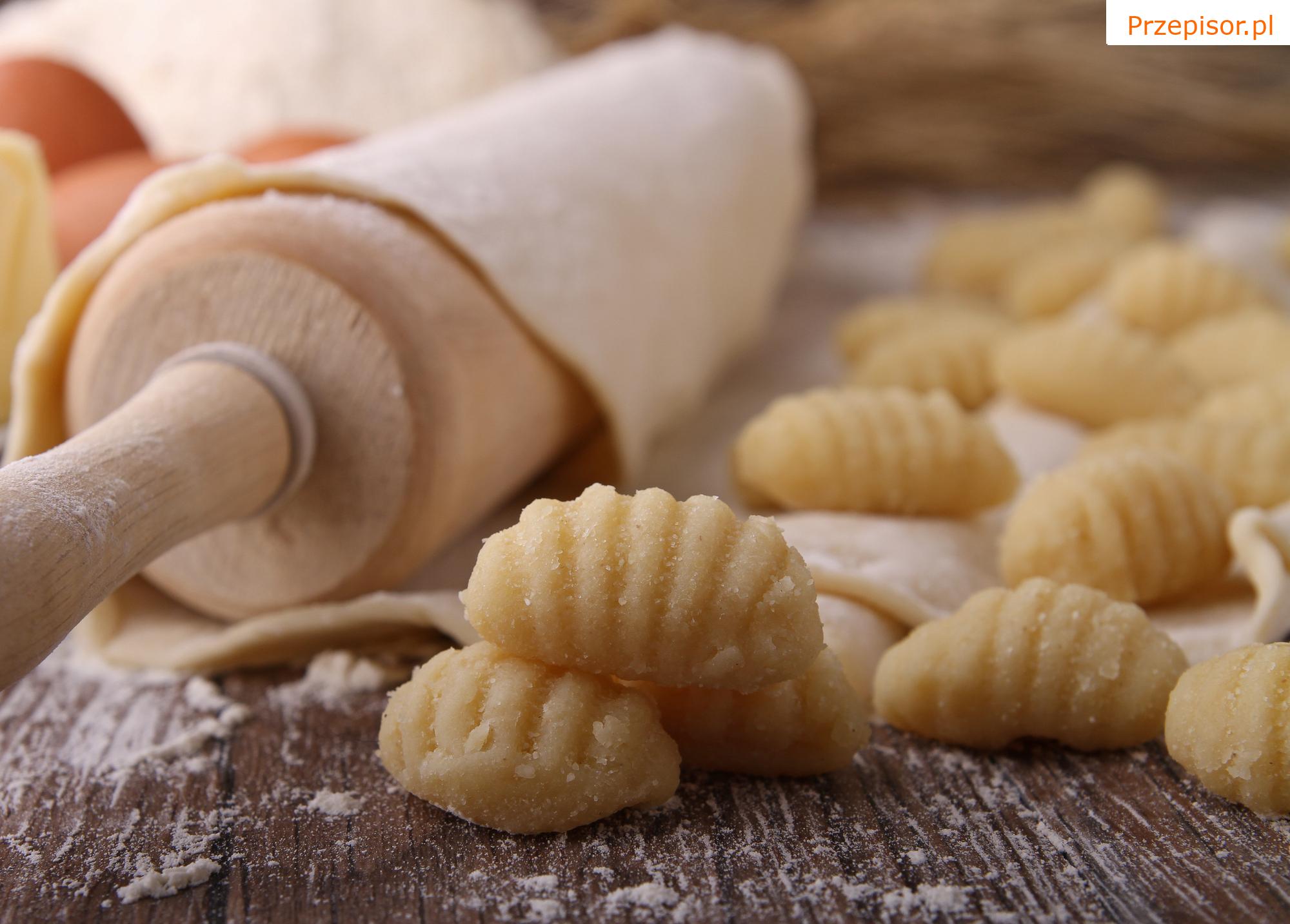 Pierogi z ciasta ziemniaczanego