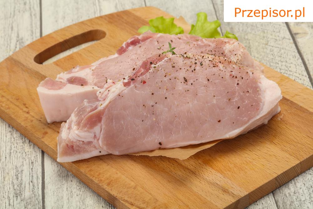 Plastry wieprzowe w cieście z pureé jabłkowym