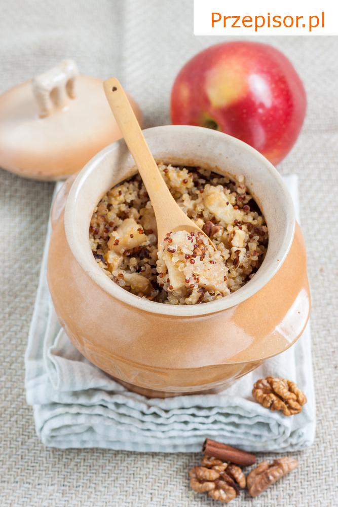 Quinoa owsianka z tartymi jabłkami - dla najmłodszych