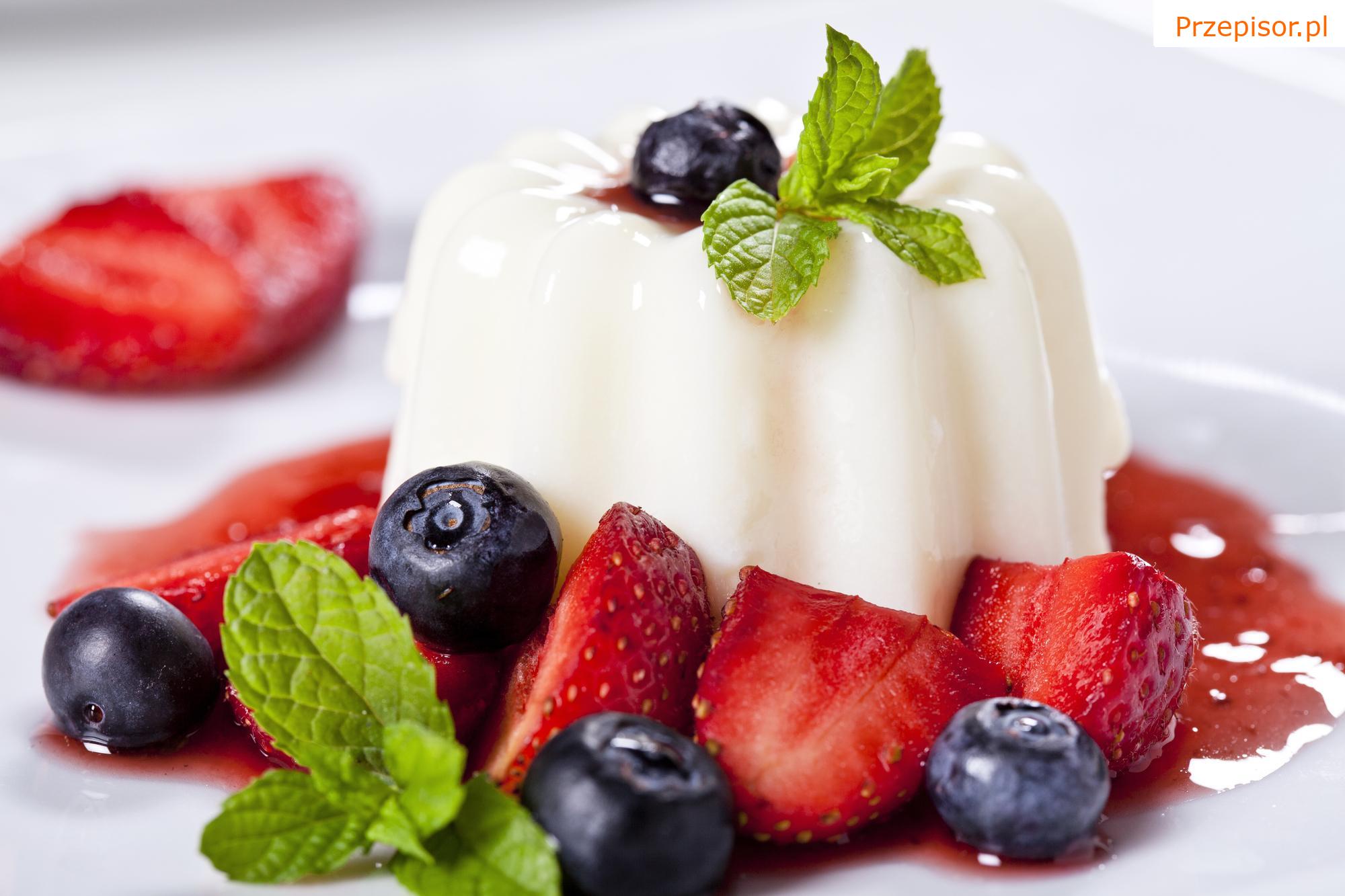 Truskawkowa panna cotta