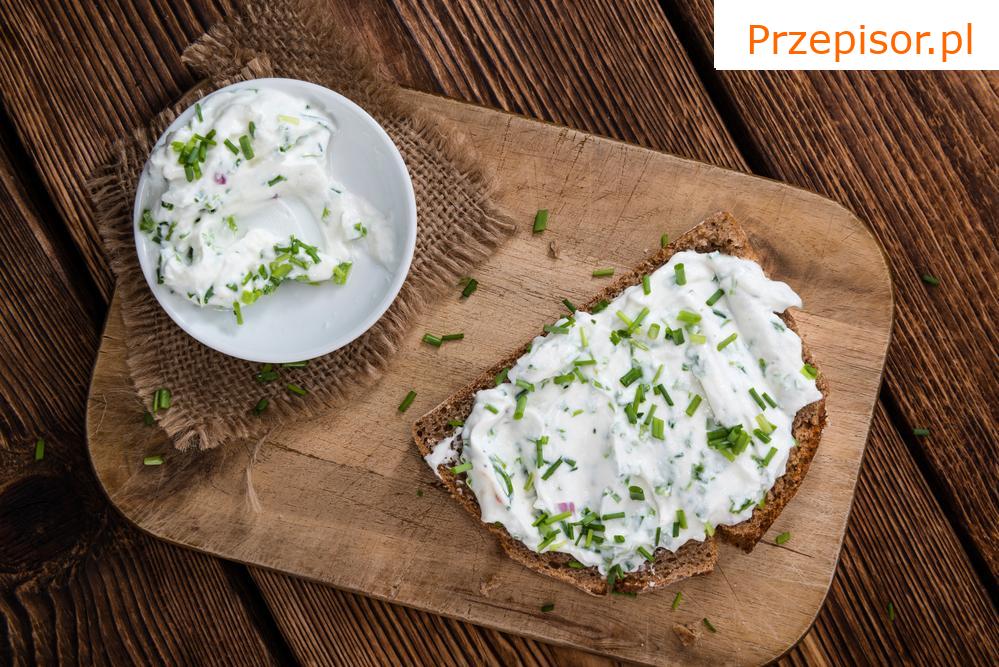 Twarożkowo-czosnkowa pasta z serem