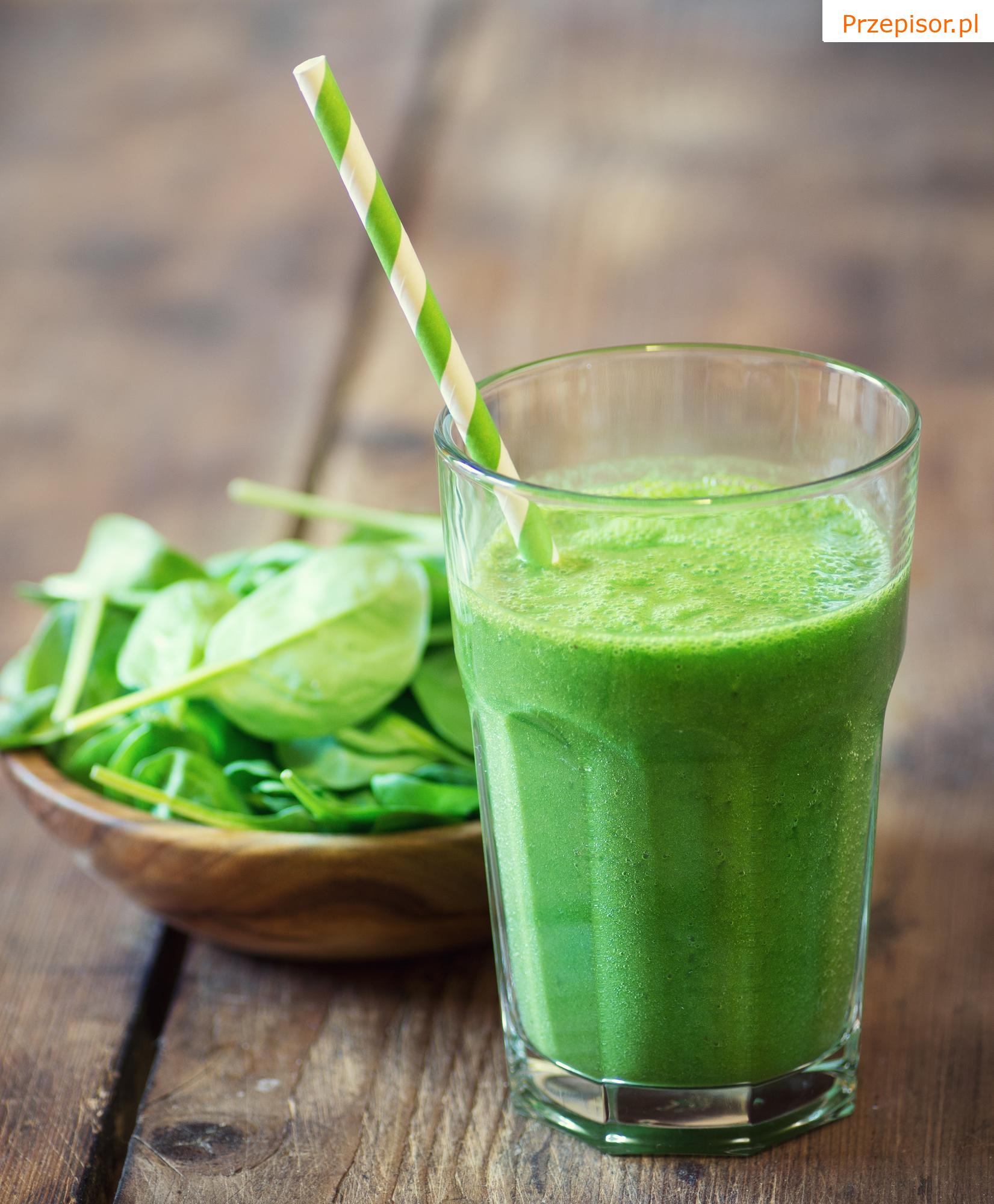 Wiosenne smoothie ze szpinakiem i zielonymi produktami
