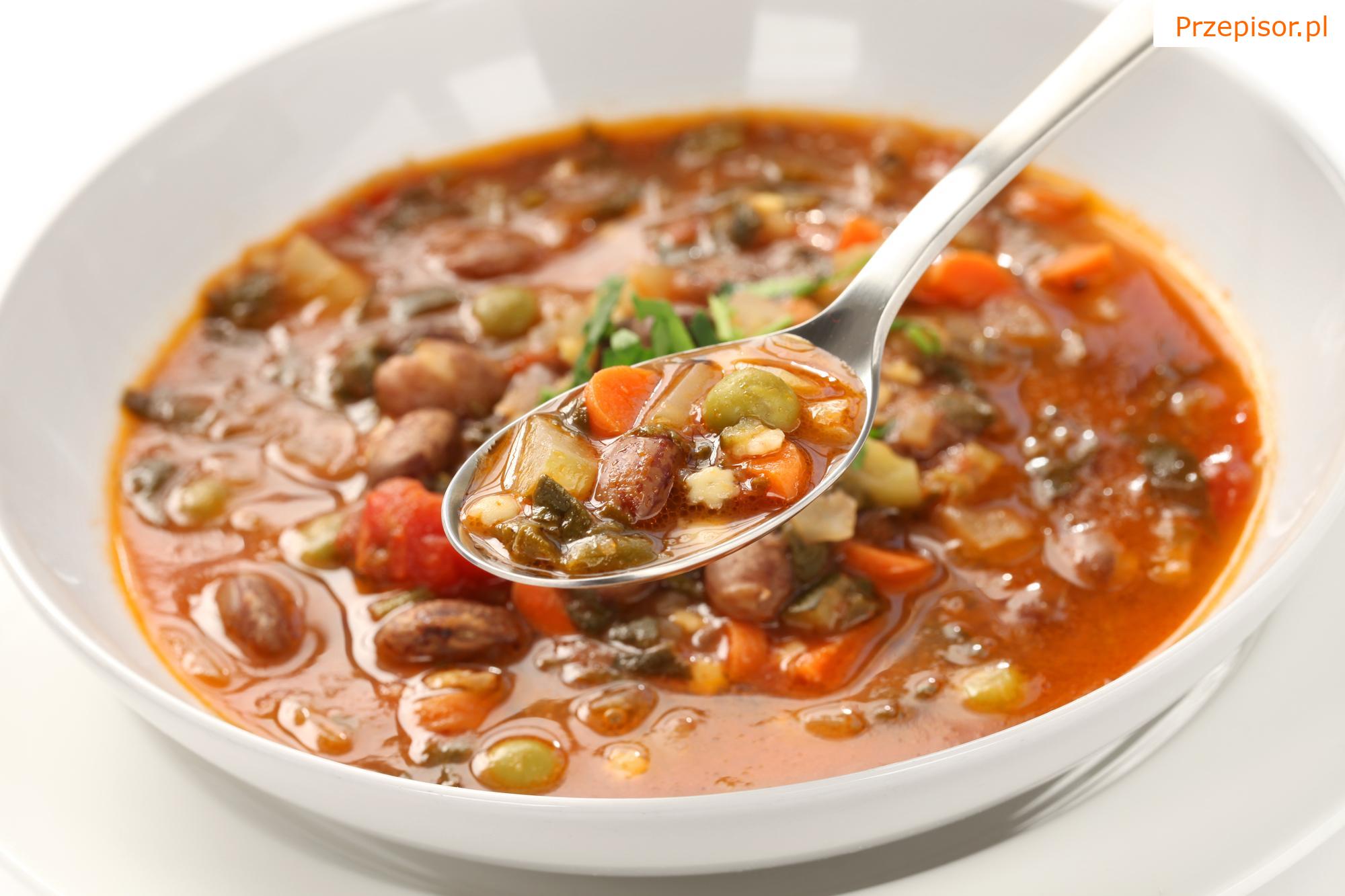 Włoska zupa minestrone