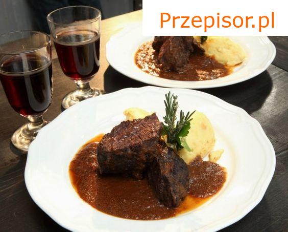 Wołowe policzki w winie